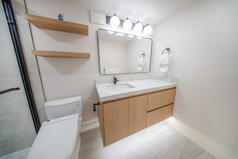 Modern spa-style bathroom showcasing top bathroom design features Vancouver homeowners love in 2025